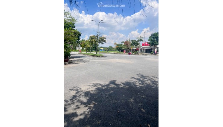 Mt Nguyễn Lương Bằng trục chính kết nối Quận 7 _ Cần Giờ , giá 55tr/m2
