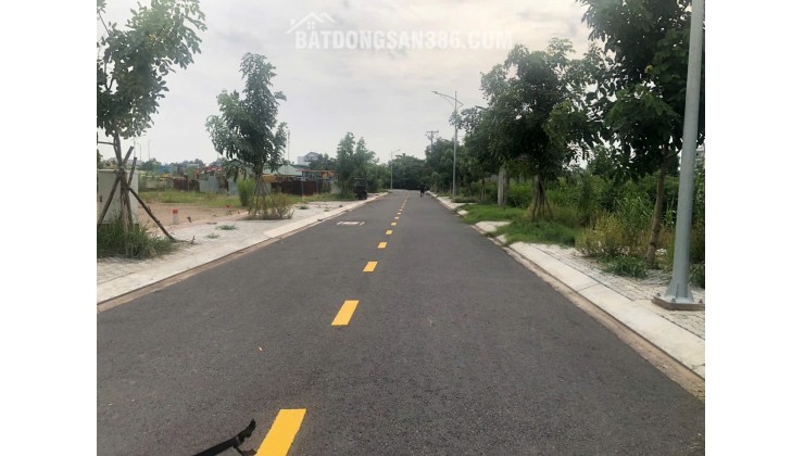 Mặt tiền Nguyễn Văn Tạo _ HIệp Phước _ Nhà Bè 1800m2 đất nông nghiệp giá 5,5 tr/m2