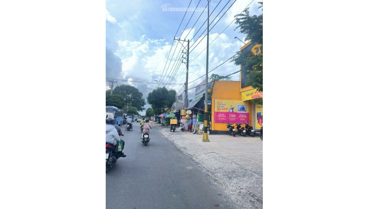 Bán nhà mặt tiền 20x31m giá 25 tỷ Đường Lê Văn Khương