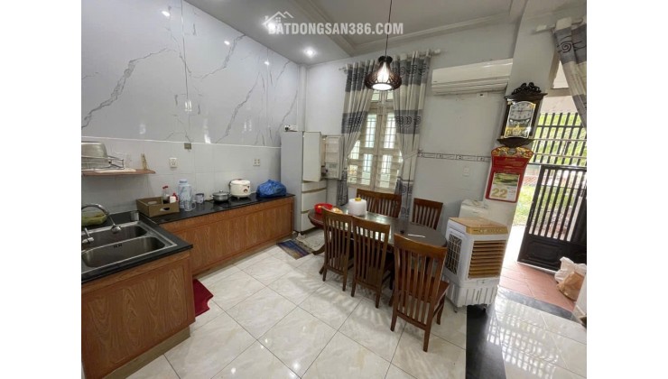 LÔ GÓC 2 MẶT XE TẢI ĐS 1 - 63m2 5 TẦNG  - CÁCH 1 CĂN RA VIEW SÔNG - NHỈNH 7 TỶ 

Mô tả: V0.7760111
LÔ GÓC 2 MẶT XE TẢI ĐS 1 - 63m2 5 TẦNG  - CÁCH