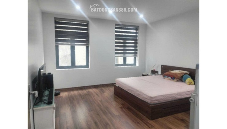 Bán nhà Lạc Long Quân, gần Hồ Tây, Lô góc 76m2, Vị trí siêu đẹp,  Giá 19.1 tỷ