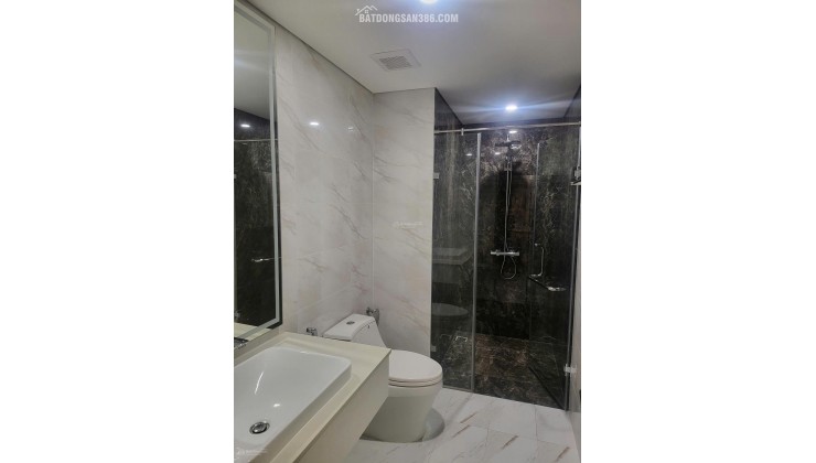 CC bán gấp căn hộ chung cư Hateco Huỳnh Thúc Kháng 101m2 full nội thất, 13, x tỷ (HH 150tr)