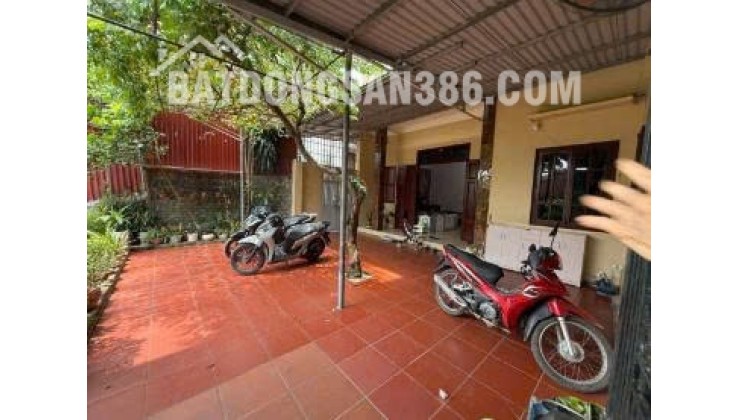 Có việc bán gấp! Ngọc Hồi, nhà vườn 175m2, 2 đường ô tô chỉ 10. X tỷ. LH: 0936 240 621