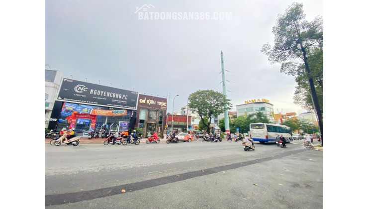 Chính Chủ Bán Mặt Tiền Lý Thường Kiệt, P.15, Q.11: (11.9 x 20m), Giá 115 Tỷ