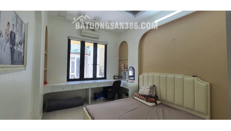 Bán Nhà Trung Tâm Quận Thanh Xuân, Phố Tô Vĩnh Diện, Dt 39m2 X 5 Tầng, Mt 3,5m.