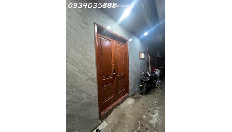 BÁN NHÀ TẬP THỂ TẦNG 1 – PHỐ NGUYỄN VĂN CỪ – LONG BIÊN