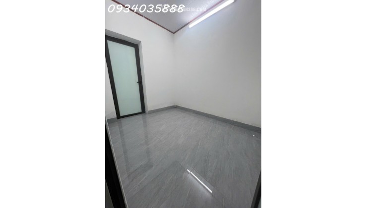 BÁN NHÀ TẬP THỂ TẦNG 1 – PHỐ NGUYỄN VĂN CỪ – LONG BIÊN