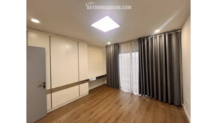 GIA ĐÌNH CẦN BÁN CĂN HỘ 4PN TẠI DỰ ÁN GOLDMARK CITY