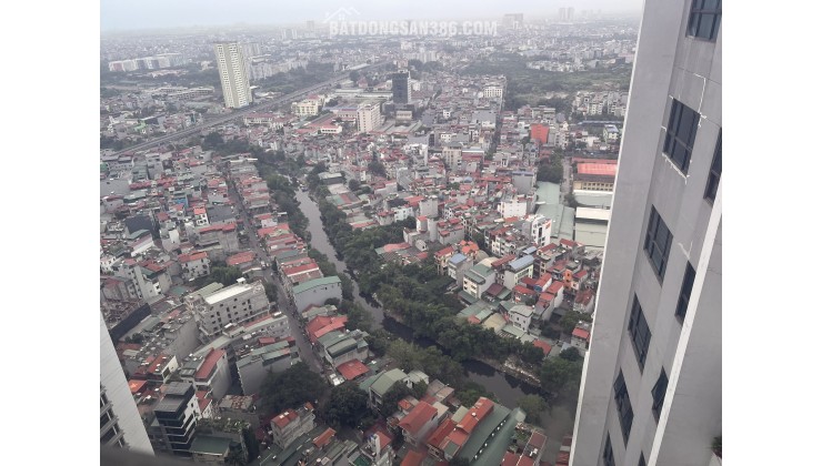 GIA ĐÌNH CẦN BÁN CĂN HỘ 4PN TẠI DỰ ÁN GOLDMARK CITY