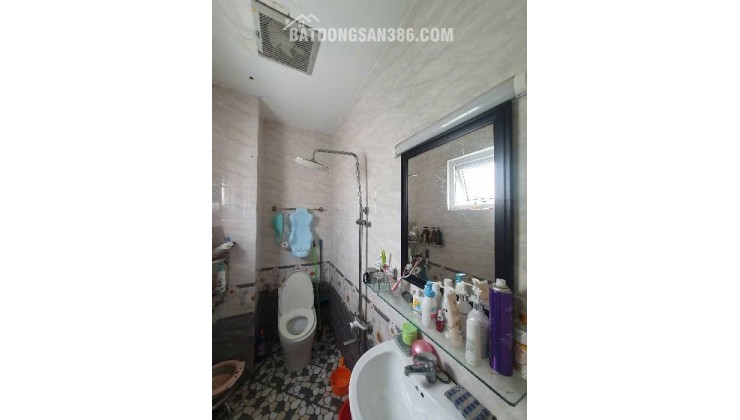 Kẹt tiền cần bán gấp nhà BTCT, mặt tiền Hồ Văn Tư, sổ hồng giá còn thương lượng