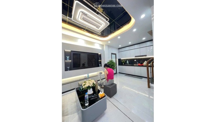 NGÕ CHỢ KHÂM THIÊN - LÔ GÓC - GẦN PHỐ - NHÀ ĐẸP  29m2 5 tầng mặt tiền 3.5m Giá 7.75 tỷ