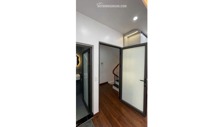 NGÕ CHỢ KHÂM THIÊN - LÔ GÓC - GẦN PHỐ - NHÀ ĐẸP  29m2 5 tầng mặt tiền 3.5m Giá 7.75 tỷ