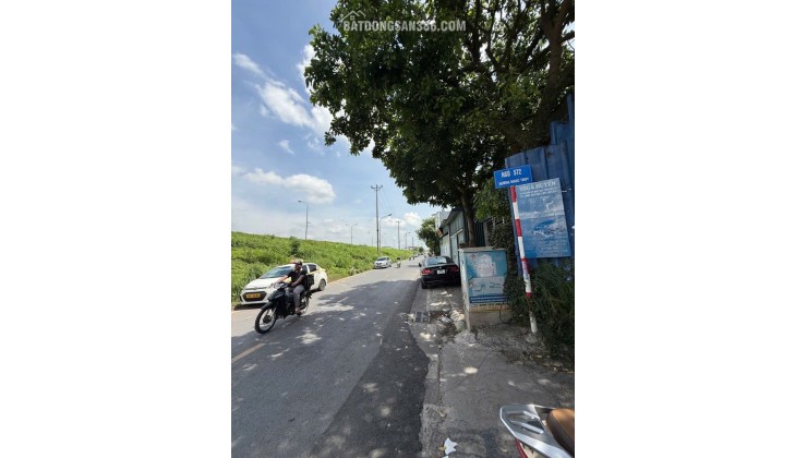 Bán Gấp, nhà 2 tầng Ngọc Thụy, 34m2 Mt4m, gần công viên, 5ty28