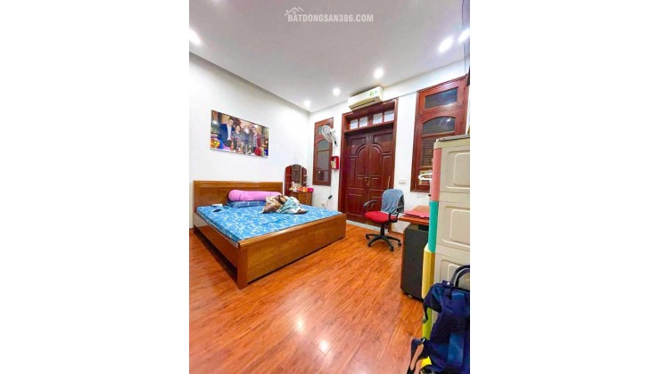 Nhà riêng cạnh KĐT mới Đại Kim, lô góc 2 mặt thoáng, 55m*4 tầng, mặt tiền 6m. Giá chào 9,6 tỷ