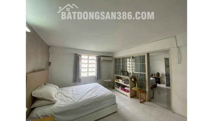 Đầu Tư/Cho Thuê: Nhà Hẻm Xe Hơi gần Hai Bà Trưng, Q1 - DT: 105m²,4 Tầng, 9PN - Giá Rẻ Nhất Khu Vực