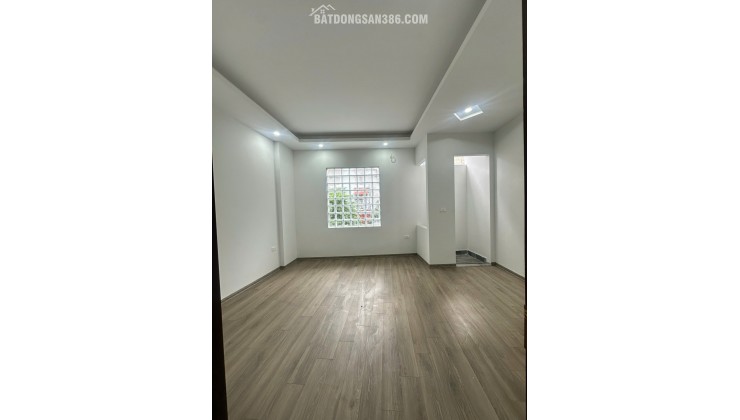 Bán Nhà Mới Bạch Mai Dt 30m2 5 tầng mặt tiền 4.9m Giá 5.95 tỷ