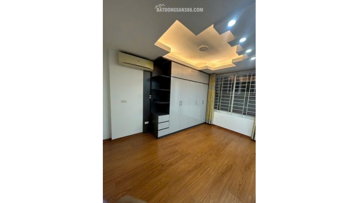 NHÀ ĐẸP PHỐ LÊ VĂN LƯƠNG - FULL ĐỒ Diện Tích 38m2 5 tầng mặt tiền 5m Giá 10.8 tỷ
