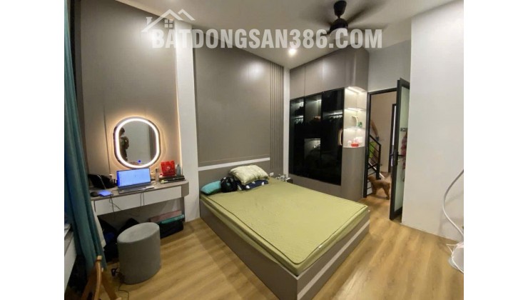 Pl THÁI HÀ MẶT NGÕ Ô TÔ - LÔ GÓC - KINH DOANH.Dt 30m2 5 tầng mt 3.6m Giá 14.5 tỷ