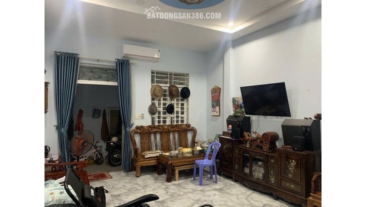 Bán nhà đường ô tô - Diện tích 55m2 sổ hồng, Giá 5tyx còn Thương lượng LH 0382202524