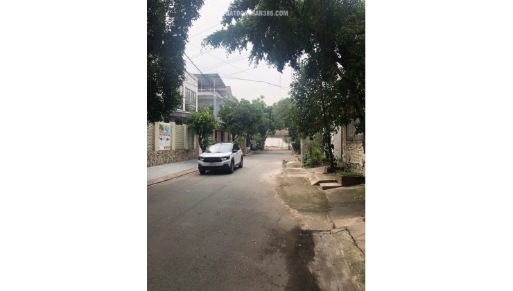 CẦN  Bán đất ĐƯỜNG SỐ 2 đường Thủy Lợi, phường Phước Long A, Q9 CỦ