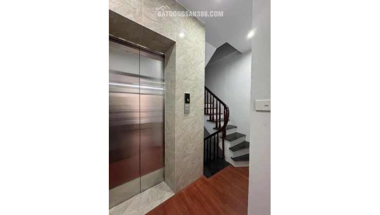 Bán nhà Văn Phú Hà Đông - DT 35M X 5 TẦNG - Có thang máy - Ra ô tô chỉ 3 bước chân