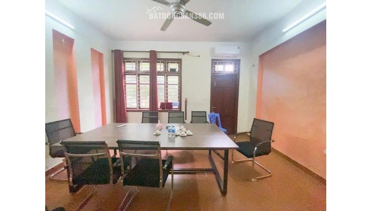 Bán nhà Văn Phú - Hà Đông DT 48m2 x 3 tầng - Nhà gần phố - Phân lô - Giá 11 tỷ