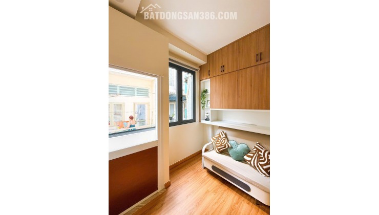 Quận 3 - Nhà Mới Ở Ngay - Đầy Đủ Nội Thất - 4 Tầng - Nhỉnh 3 Tỷ -Nhà mới tinh, 1 Trệt 3 lầu đúc.