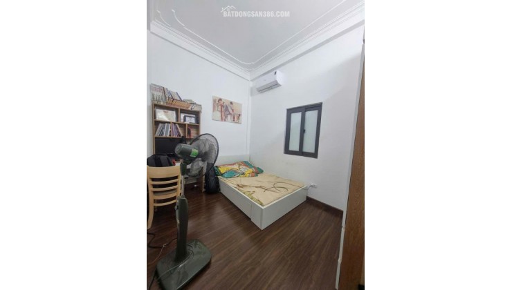 Chỉ hơn 7 Tỷ, nhà mới xây csnhj KĐT mới Đại Kim, 36m*4T, MT 4m, ngõ thông. Kinh doanh đỉnh