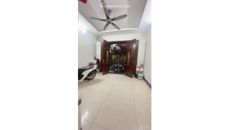 DƯƠNG QUẢNG HÀM NHÀ RẤT ĐẸP NGÕ THÔNG ÔTÔ - 40m2 6 tầng mặt tiền 4m Giá 11.3 tỷ