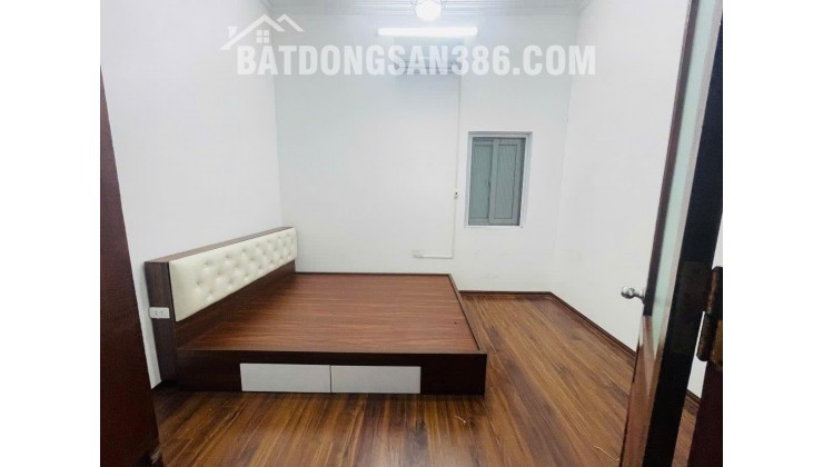 HOÀNG VĂN THÁI CÁCH 1 NHÀ RA PHỐ - THOÁNG 2 MẶT 43m2 4 tầng mặt tiền 3.9m Giá 14.2 tỷ