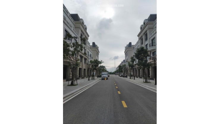 CĂN NHÀ VÀNG GIỮA LÒNG VINHOMES – 4 TẦNG 1 TUM, Ở NGAY – GIÁ CHỈ TỪ 3,6 TỶ