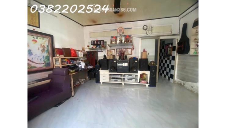 Đường xe tải ra vào, Nhà mới kinh doanh tốt. Diện tích 70m2 SHR sang tên trong ngày