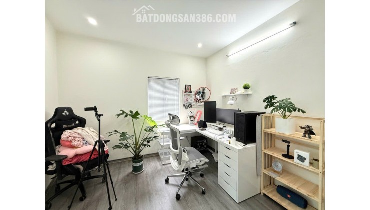 NHÀ ĐẸP GIÁ TỐT CHỐT GẤP - NGÕ THÔNG- GẦN HỒ - TẦM TIỀN QUÁ NHIỀU KHÁCH MUA- Linh Quang 44 m, 5 tầng, mt 3.3 m, 7.3 tỷ