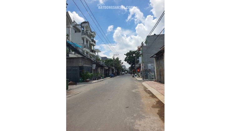  BÁN ĐẤT TẶNG NHÀ CẤP 4 – SÂN VƯỜN – HIỆP BÌNH CHÁNH