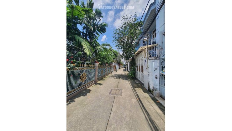  BÁN ĐẤT TẶNG NHÀ CẤP 4 – SÂN VƯỜN – HIỆP BÌNH CHÁNH