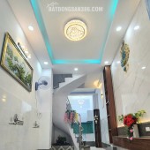 Nhà 3 lầu đúc có sân thượng hẻm Tùng Thiện Vương P13Q8 Full nội thất
