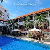 BÁN KHÁCH SẠN 4 SAO – 52 PHÒNG – DIỆN TÍCH KHỦNG 1.893M² – NGAY PHỐ CỔ HỘI AN
