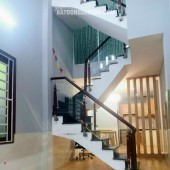 Bán nhà NGON , Phước Long, TP HCM, DT 160m2, 3 tầng, 14 phòng, Sổ Hồng, giá 9.35 tỷ. LH: 0933125879