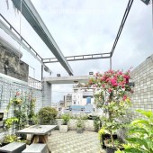 NHÀ 2 TẦNG  CHIẾN LƯỢC - HẺM XE HƠI - CHỈ HƠN 3 TỶ