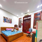 Nhà riêng Kim Giang, 87m*5 tầng, mặt tiền 8m; đang cho thuê 50 triệu/tháng. Giá chào 17,9 tỷ