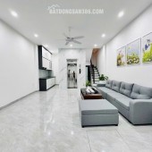 BÁN NHÀ MỚI 6 TẦNG - 39M2 - THANG MÁY – HOÀNG HOA THÁM, NGỌC HÀ – CHỈ 5 PHÚT RA LĂNG BÁC, HỒ TÂY - 11Tỷ700