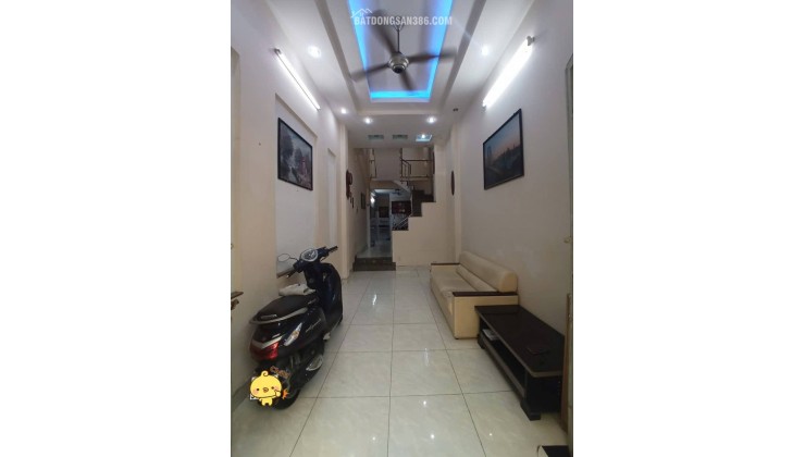 Bán nhà khu đường hoa Phan Xích Long, Phú Nhuận, phù hợp mua ở, cho thuê giữ tiền