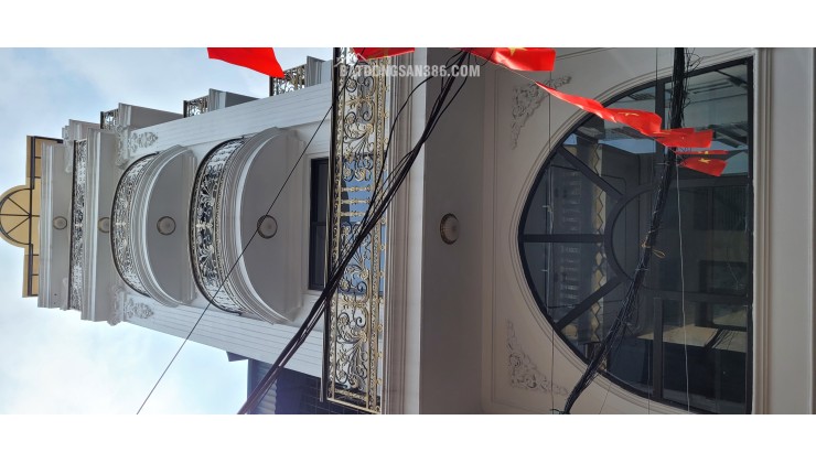 BÁN NHÀ LÔ GÓC XÂY MỚI – PHONG CÁCH HIỆN ĐẠI, MẶT NGÕ PHỐ SÀI ĐỒNG – LONG BIÊN