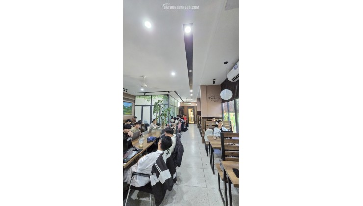 Bán nhà lô góc 3 mặt tiền Mỹ An, 147.5m², 2 tầng, dòng tiền 50 triệu/tháng, gần biển