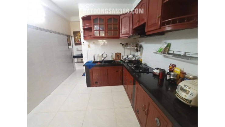 Bán nhà khu đường hoa Phan Xích Long, Phú Nhuận, phù hợp mua ở, cho thuê giữ tiền