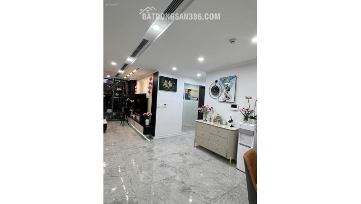 (chuẩn) căn 3PN2WC 135.6m² New Skyline nội thất full BC Đông nam 11.8 tỷ có Thương lượng