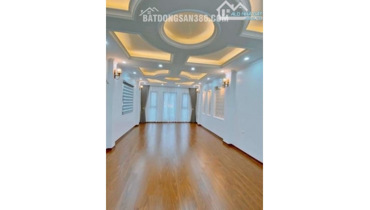 SIÊU PHẨM MẶT PHỐ TRỊNH ĐÌNH CỬU THANH XUÂN - 9 TẦNG THANG MÁY GIÁ CHỈ 28,5 TỶ.