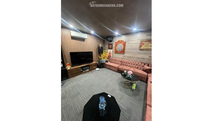 Nhà riêng Pháo Đài Láng DT 60m2, 5 tầng, lô góc giá 21.x tỷ có TL