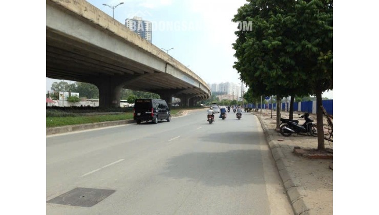 Nguyễn Xiển - ngõ phân lô, ô tô chạy vòng quanh, Nhà hiếm DT 51m2, giá 18.2 tỷ