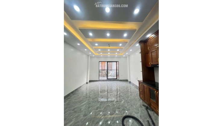 Ngõ thông, ôtô vào nhà, 20m nhà ra phố Nguyễn Đình Hoàn, DT45m, 6 tầng thang máy